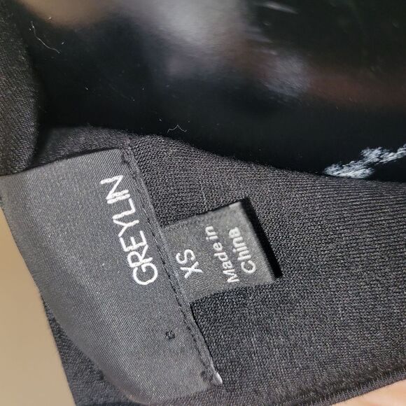 Elegant Black Asymmetrical Dress - Picture 6 of 7